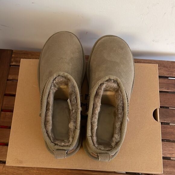 UGG Classic Ultra Mini Booties Antelope US Women Size 10/UK 8/EU 41 - Picture 7 of 14